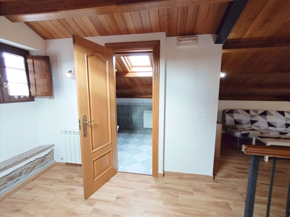 Duplex en Asturies avec piscine, vue mer et terrain de foot - Photo 17
