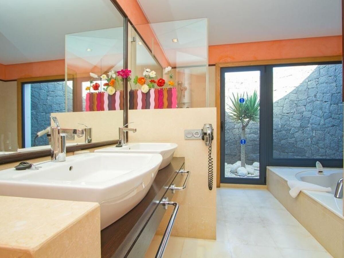 Villa Mamma Mia – Lanzarote, piscine chauffée eau salée - Photo 6