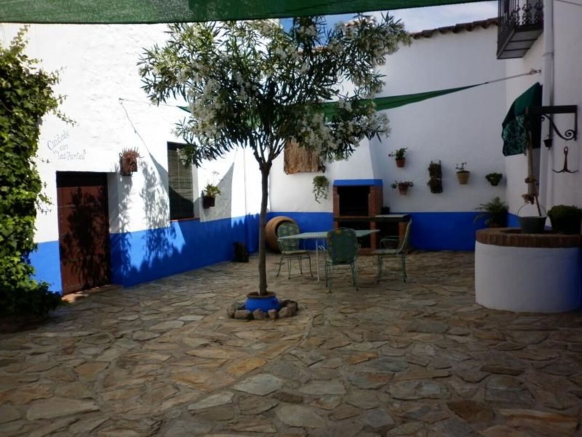 Maison de La Mancha à Granetula – piscine privée, 425 m² - Photo 2