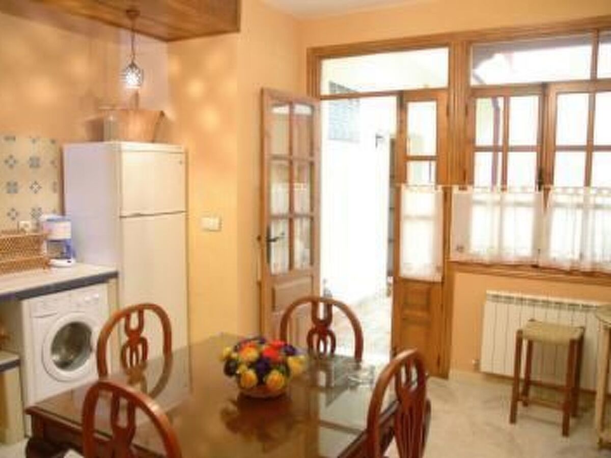 Maison de La Mancha à Granetula – piscine privée, 425 m² - Photo 6