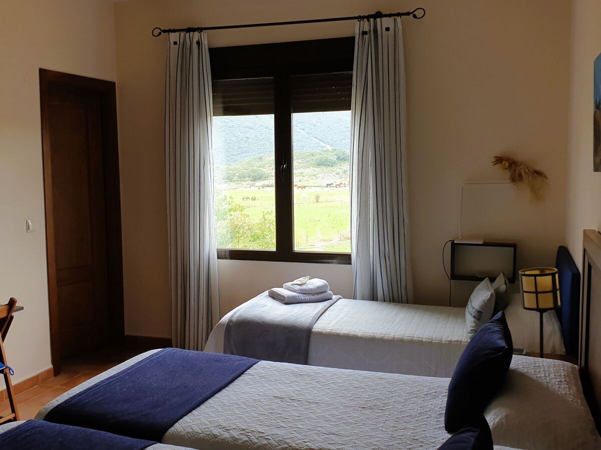 Maison 6 pers. avec piscine privée à Navas de Estena - Photo 16