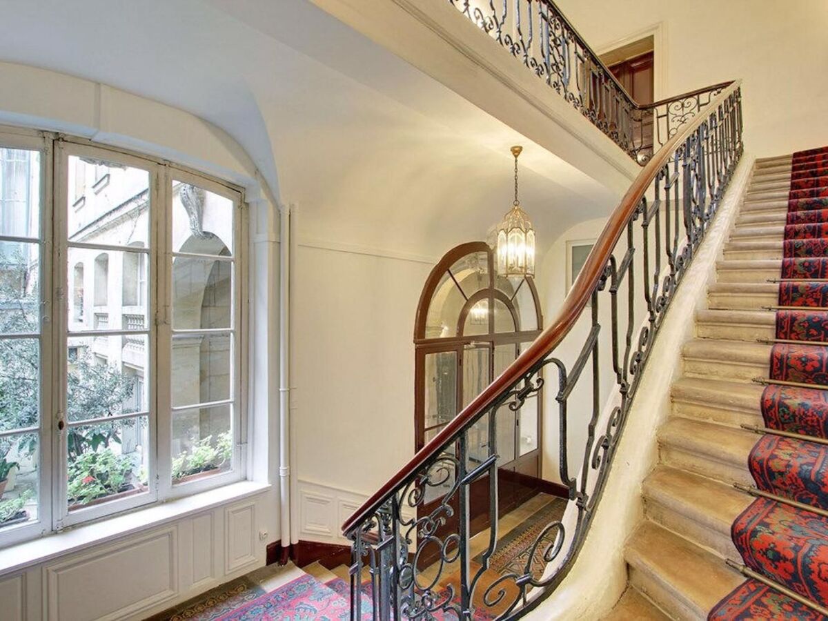 Studio 35 m² Place Vendôme, cour privée - Photo 2