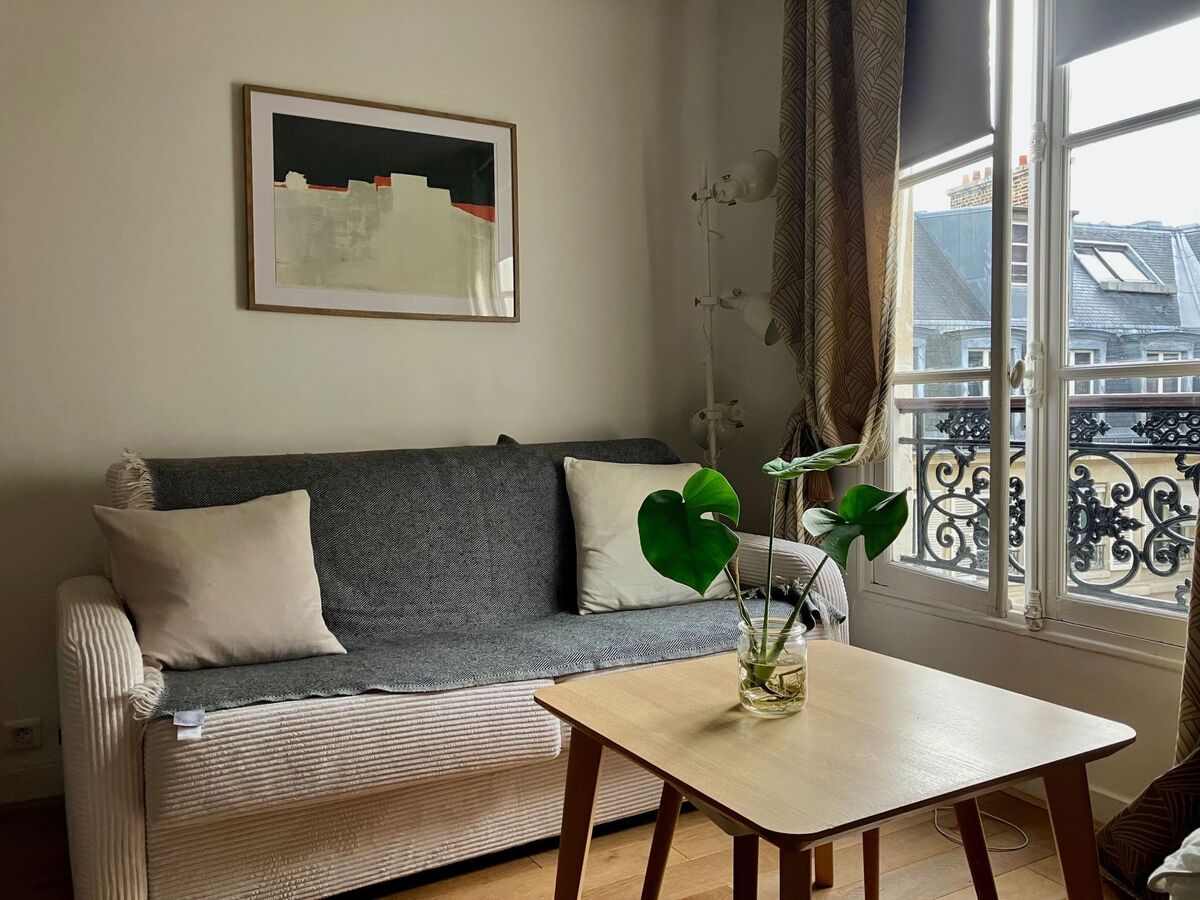 Studio 35 m² Place Vendôme, cour privée - Photo 3
