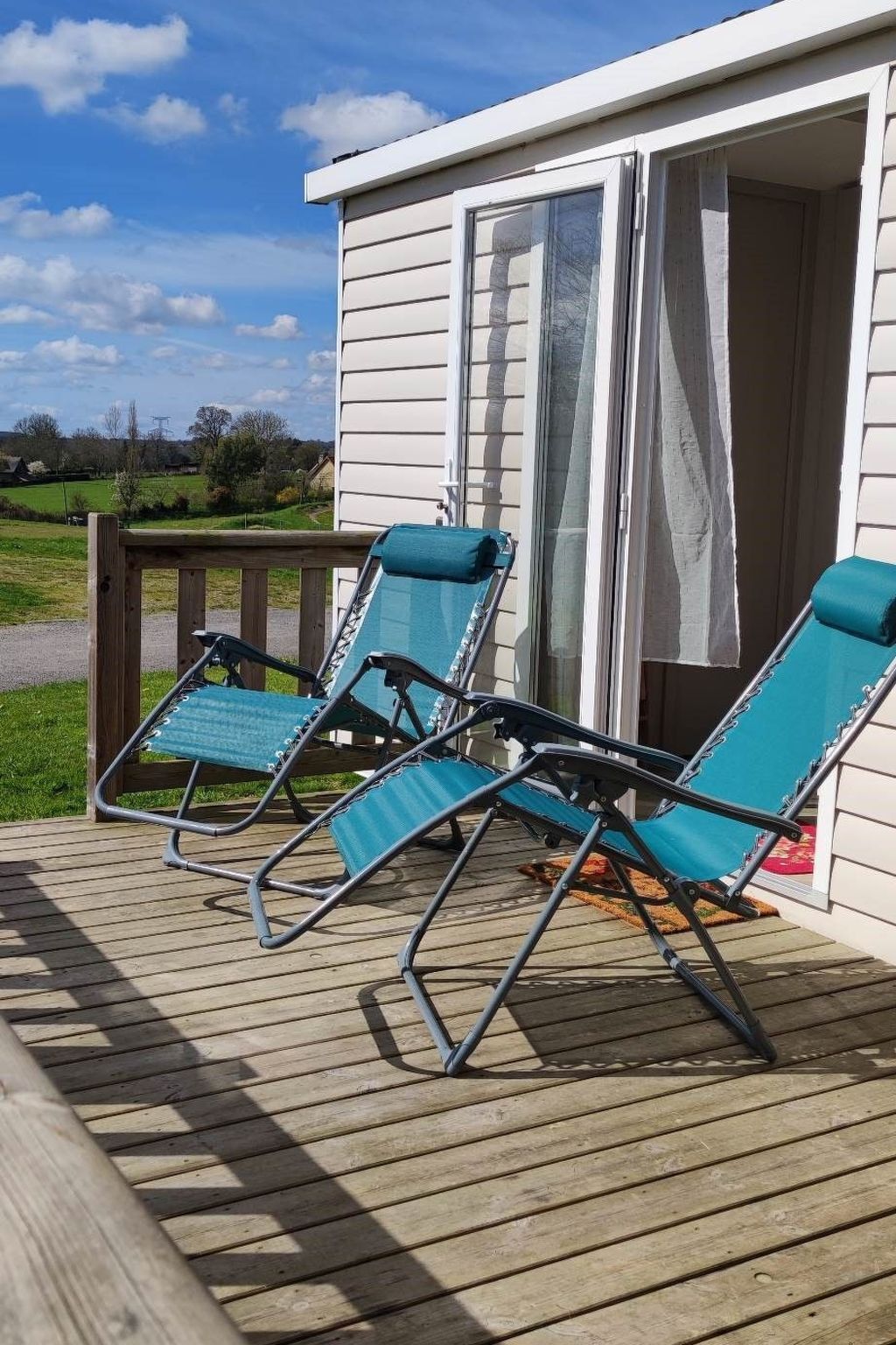 Der Giraffenlogis – Mobil-home 4 pers. à Litteau - Photo 1