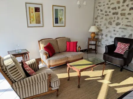 in Vesly mit Beheiztem gemeinsamem Pool, Maison 5 personnes à Bretteville sur Ay - Photo 4