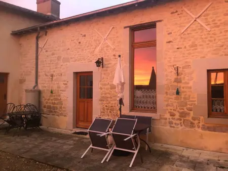 Deux granges aménagées 17 pers., piscine chauffée en Berry : photo 22