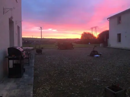 Deux granges aménagées 17 pers., piscine chauffée en Berry : photo 35