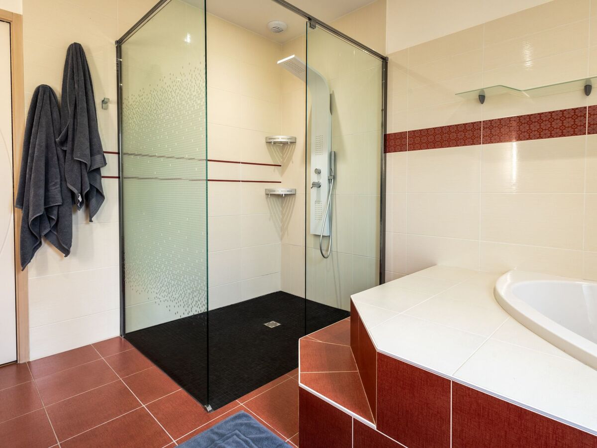 Villa DUXCAAR – Maison 8 pers. piscine intérieure chauffée - Photo 32
