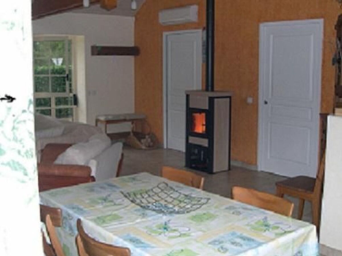Au Bas Chalonge Gîte – Ancienne grange 8 hectares - Photo 13