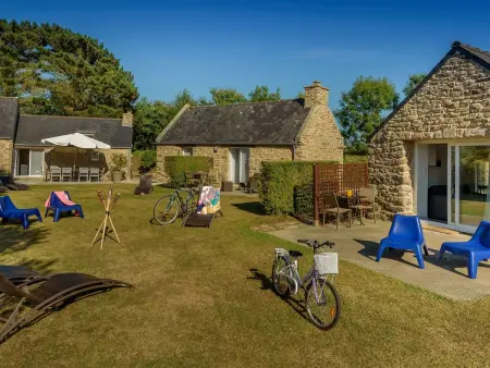 Location maison à Ploudalmezeau, Großes Haus mit überdachtem und beheiztem Swimmingpool