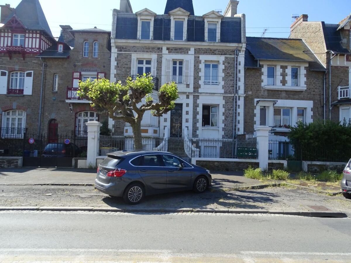 Appartement 32 m² à 50 m de la plage du Sillon - Photo 1