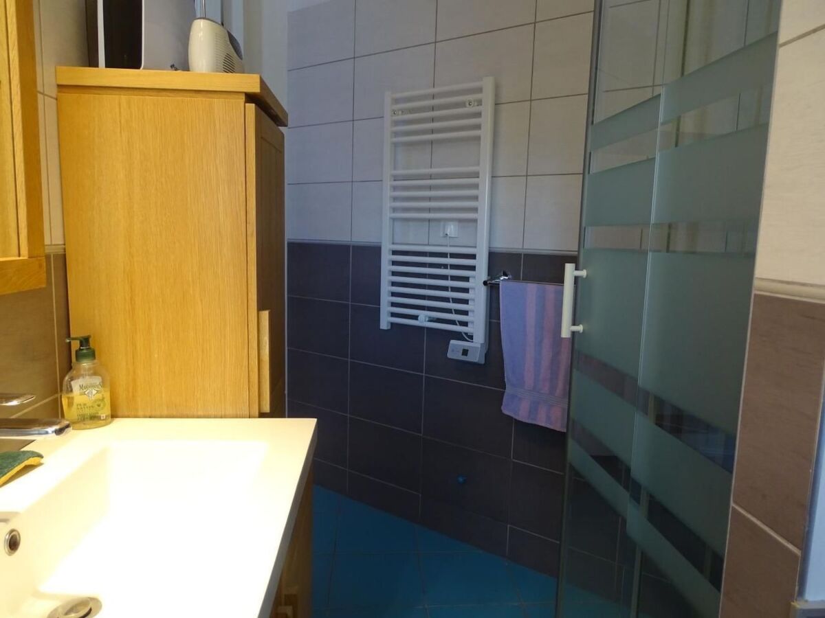 Appartement 32 m² à 50 m de la plage du Sillon - Photo 9