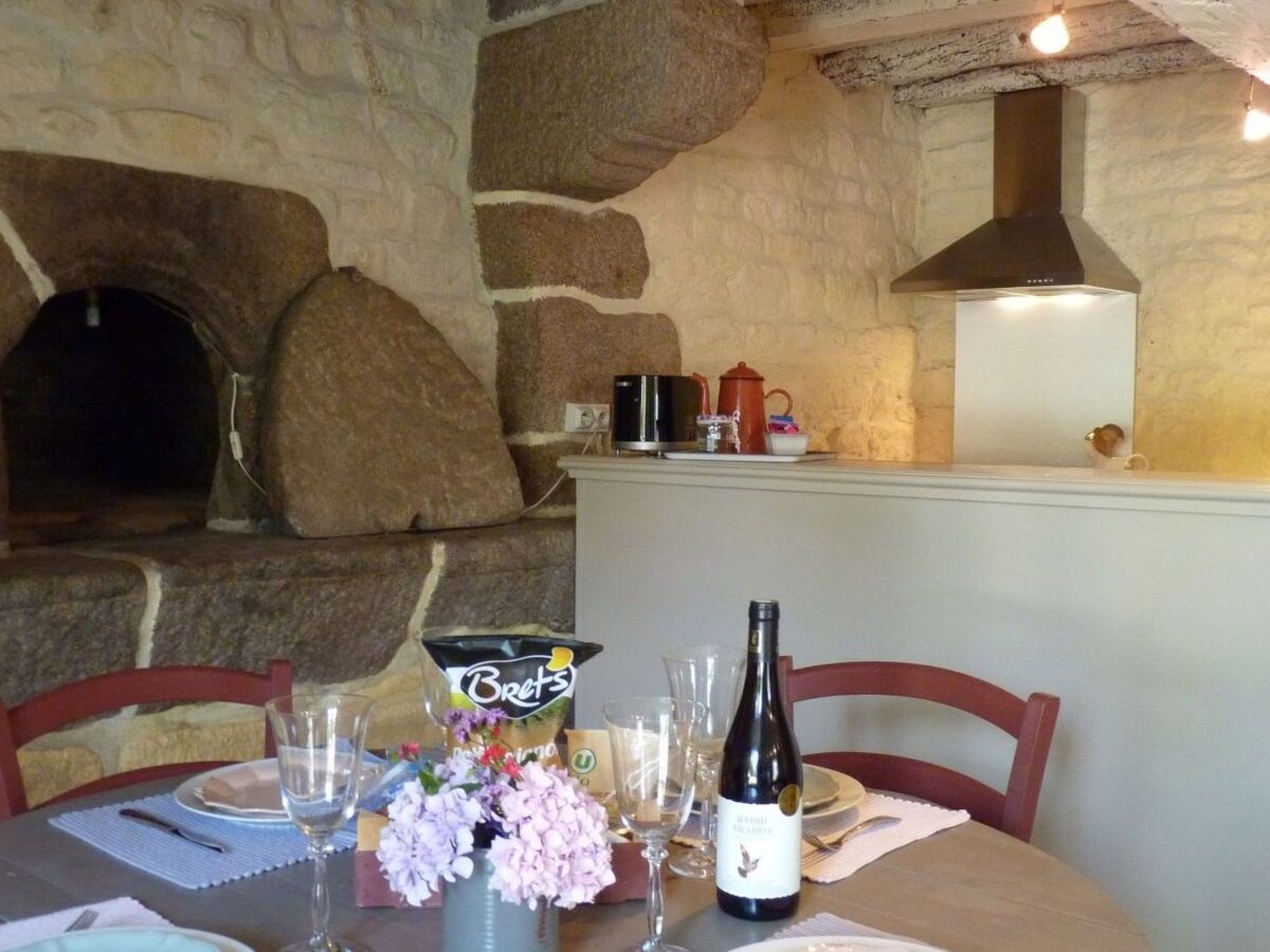 Ancien fournil du XVIIe siècle, domaine privé en Bretagne - Photo 12