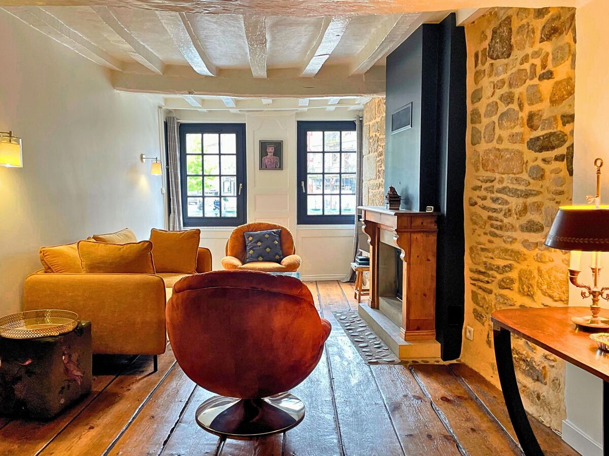 Maison de ville du 17e siècle au cœur historique - Photo 1