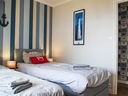 Villa moderne 4 chambres face à la plage à Concarneau : photo 35