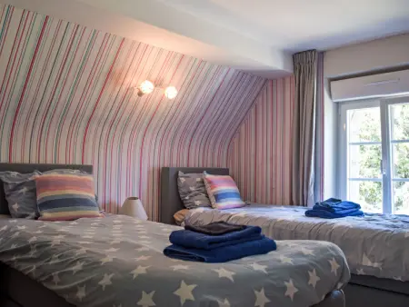 Villa moderne 4 chambres face à la plage à Concarneau : photo 42