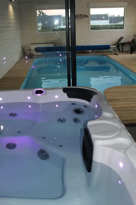 Villa Ty Rohou Bras à Plouescat : piscine privée chauffée : photo 13