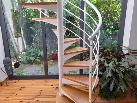 Großes Familienhaus mit schön angelegtem Garten, Maison 15 personnes à Brest : photo 9