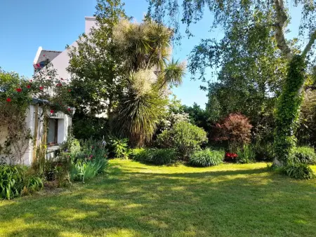 Großes Familienhaus mit schön angelegtem Garten, Maison 15 personnes à Brest : photo 28