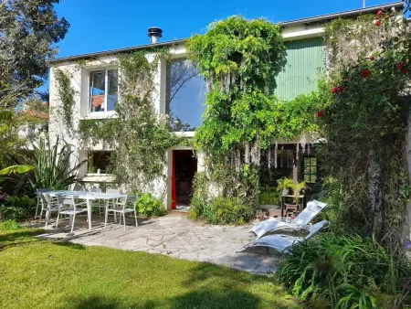Großes Familienhaus mit schön angelegtem Garten, Maison 15 personnes à Brest : photo 29