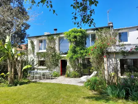 Großes Familienhaus mit schön angelegtem Garten, Maison 15 personnes à Brest : photo 33