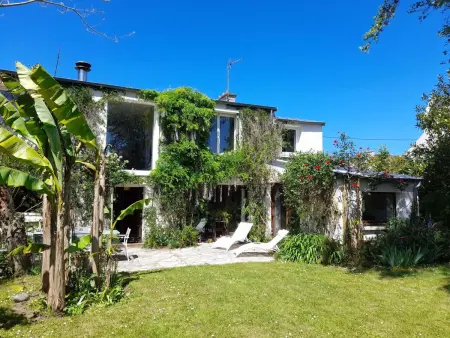 Großes Familienhaus mit schön angelegtem Garten, Maison 15 personnes à Brest : photo 34