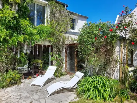 Großes Familienhaus mit schön angelegtem Garten, Maison 15 personnes à Brest : photo 36
