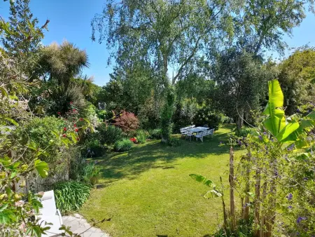 Großes Familienhaus mit schön angelegtem Garten, Maison 15 personnes à Brest : photo 38