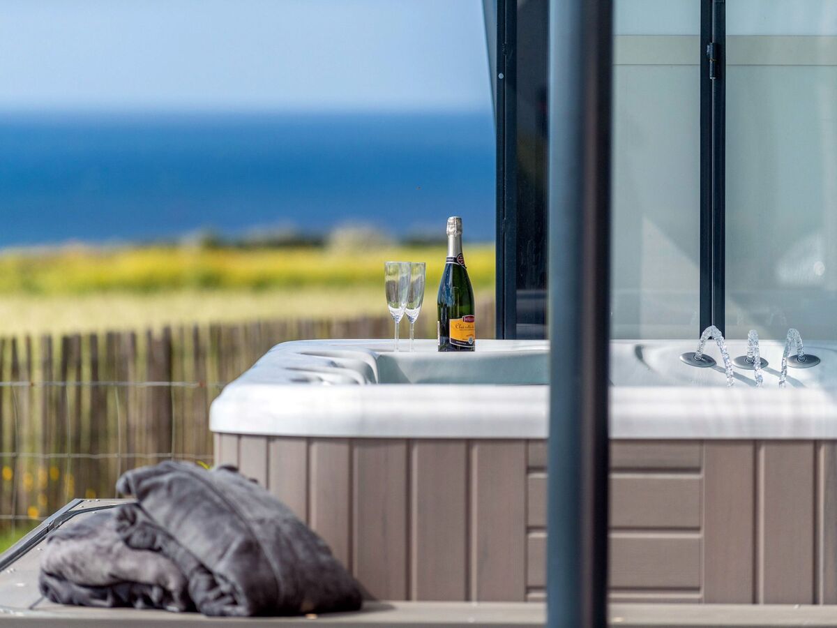 Maison vue mer avec spa privatif à Plougonvelin - Photo 2
