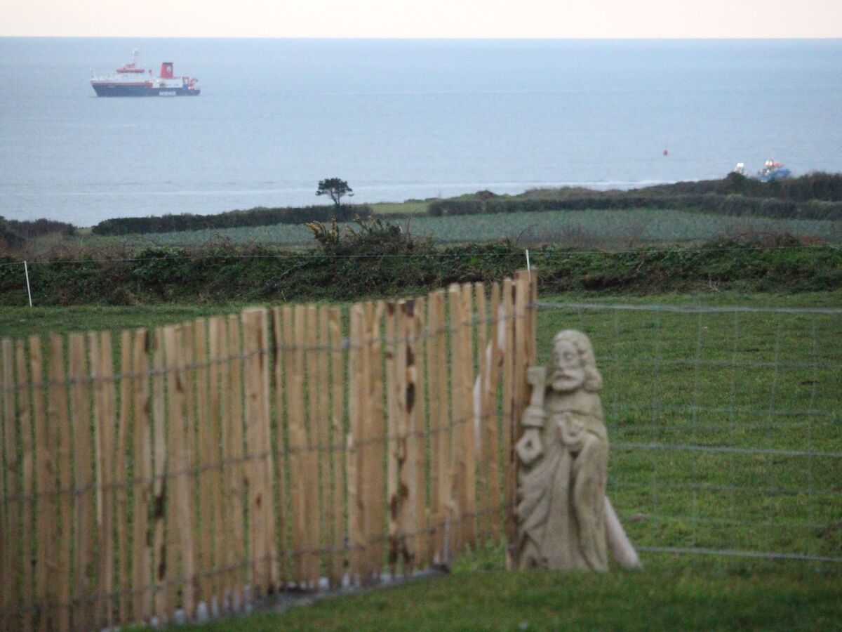 Maison vue mer avec spa privatif à Plougonvelin - Photo 9