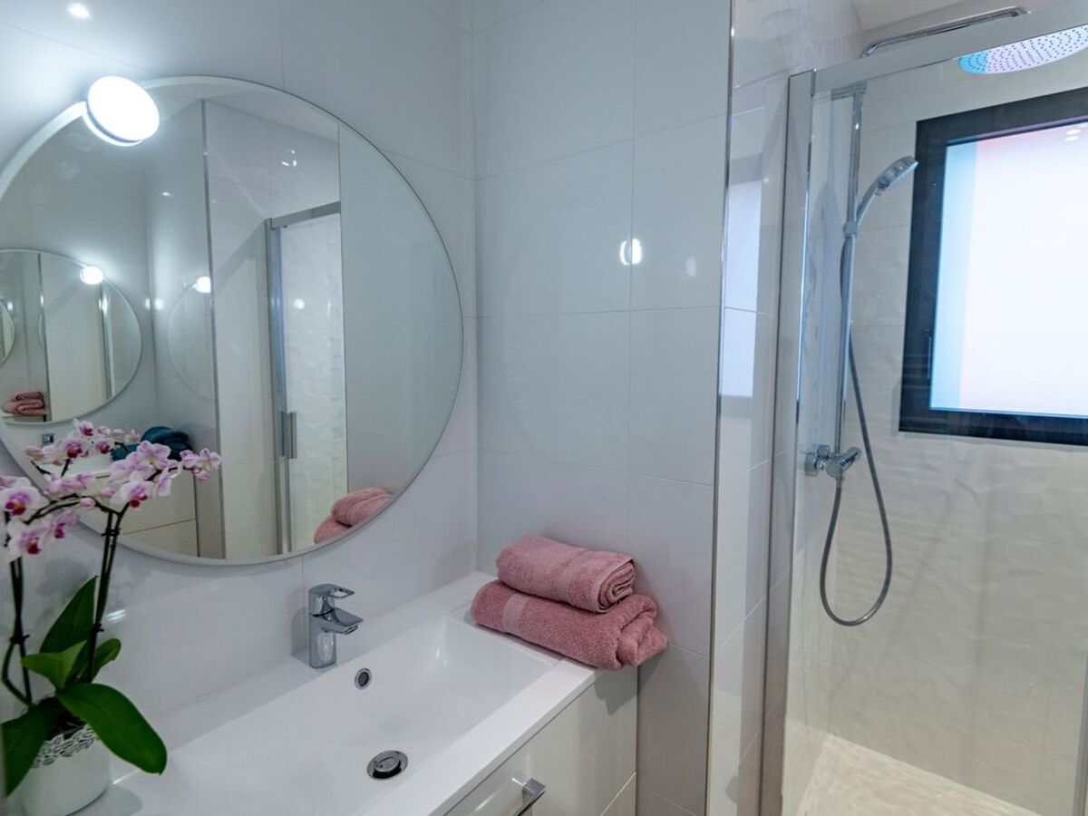 Maison vue mer avec spa privatif à Plougonvelin - Photo 30