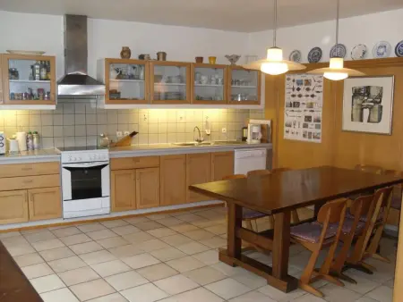 Küstennahes, bretonisches Ferienhaus mit Kamin, Maison 9 personnes à Plouguerneau - Photo 5