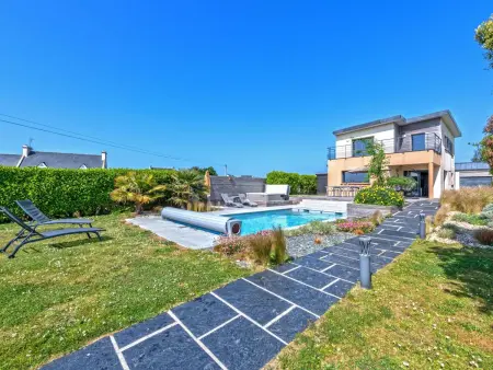 Location maison à Plouguerneau, Ferienvilla Ti Laouen mit privatem Pool