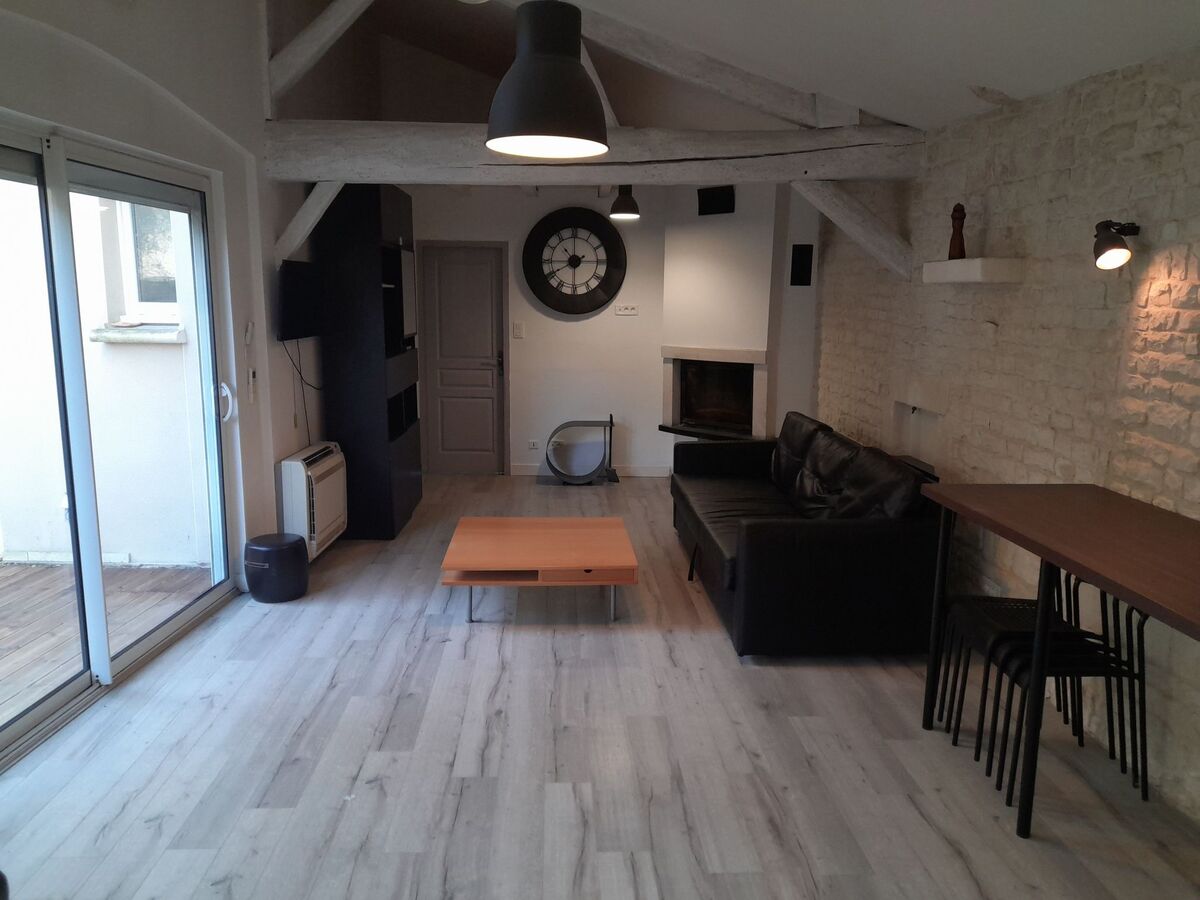 Maison 15 personnes à Croix Chapeau, près La Rochelle - Photo 1