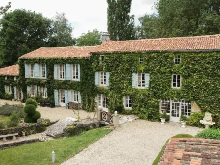 Le Petit Moulin - Demeure 24 pers, 2 piscines chauffées : photo 3