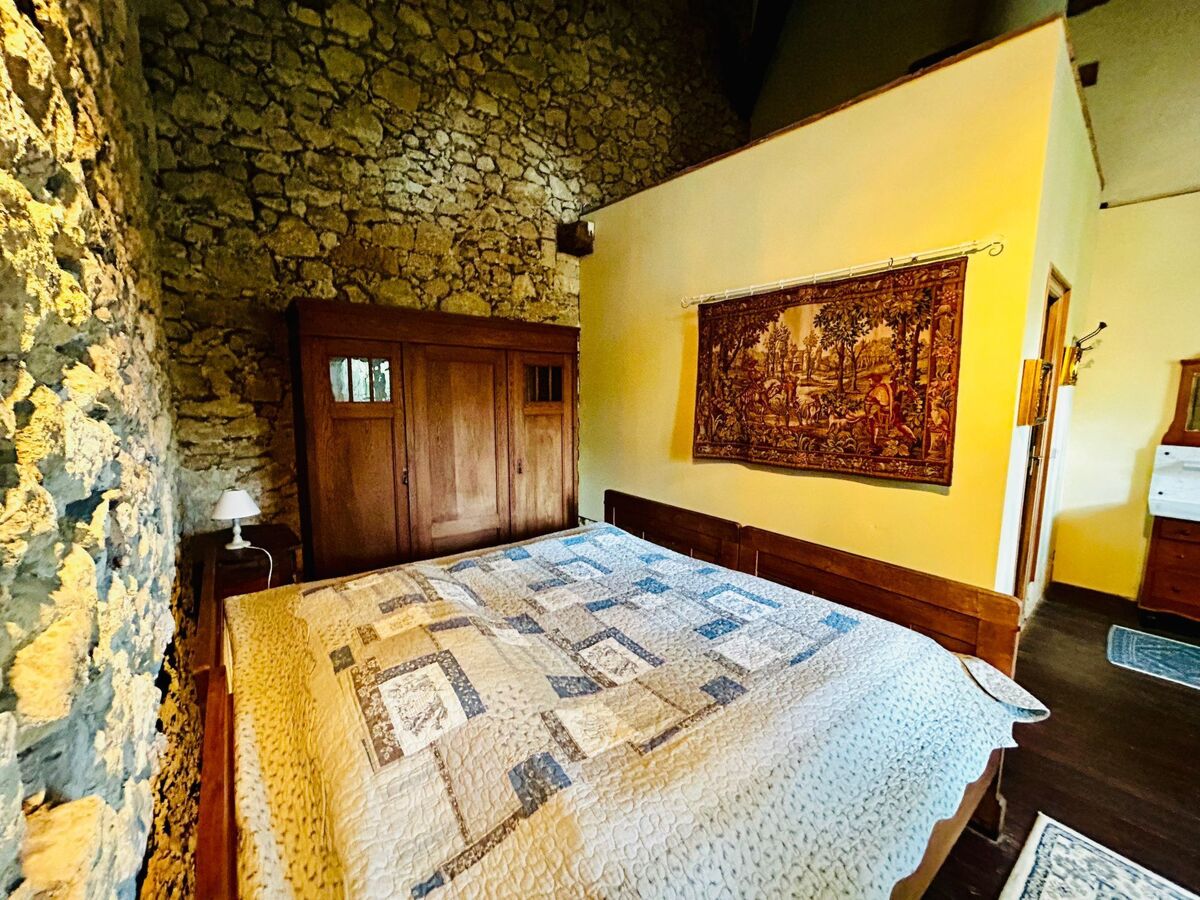 Maison en pierre avec piscine à Pujols - Photo 5