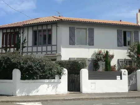 Appartement basque avec jardin privé à Biarritz : photo 7