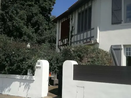 Appartement basque avec jardin privé à Biarritz : photo 10