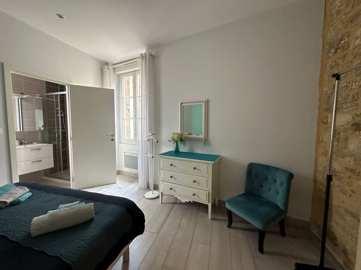 Albéric – Appartement cosy au cœur de Sarlat avec garage - Photo 6