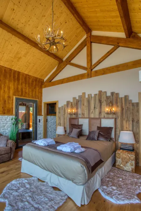 L'Orée du Bois – Lodge avec spa et piscine : photo 4
