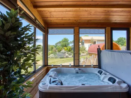 L'Orée du Bois – Lodge avec spa et piscine : photo 7