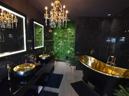Lodge Noire et Or à Eymet – Spa privatif : photo 7