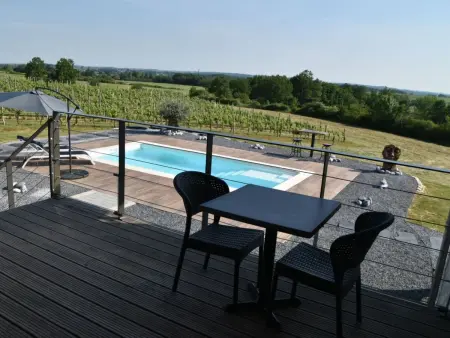 Lodge Noire et Or à Eymet – Spa privatif : photo 19