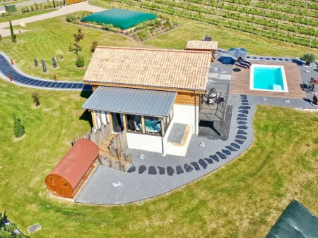Lodge Noire et Or à Eymet – Spa privatif : photo 25