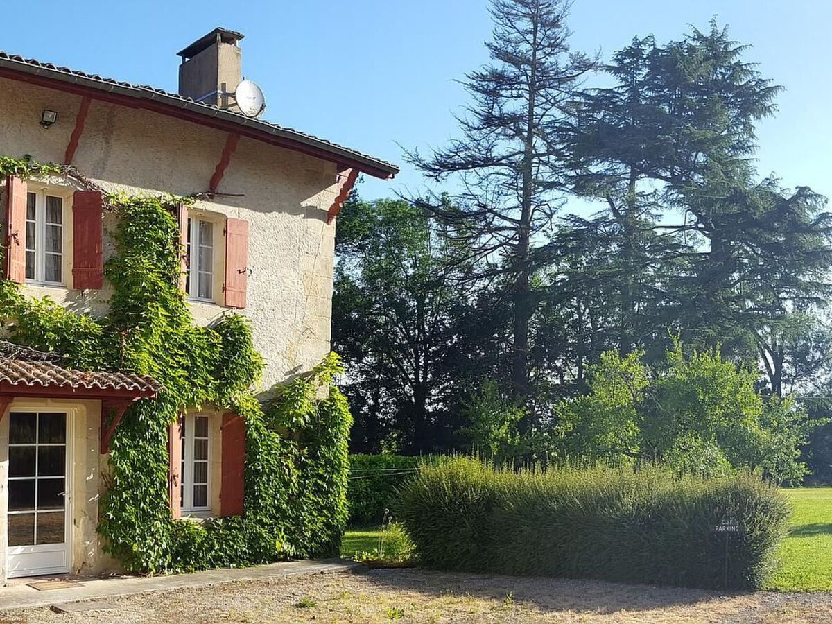 Le Pavillon – Maison avec piscine privée au parc du château - Photo 1