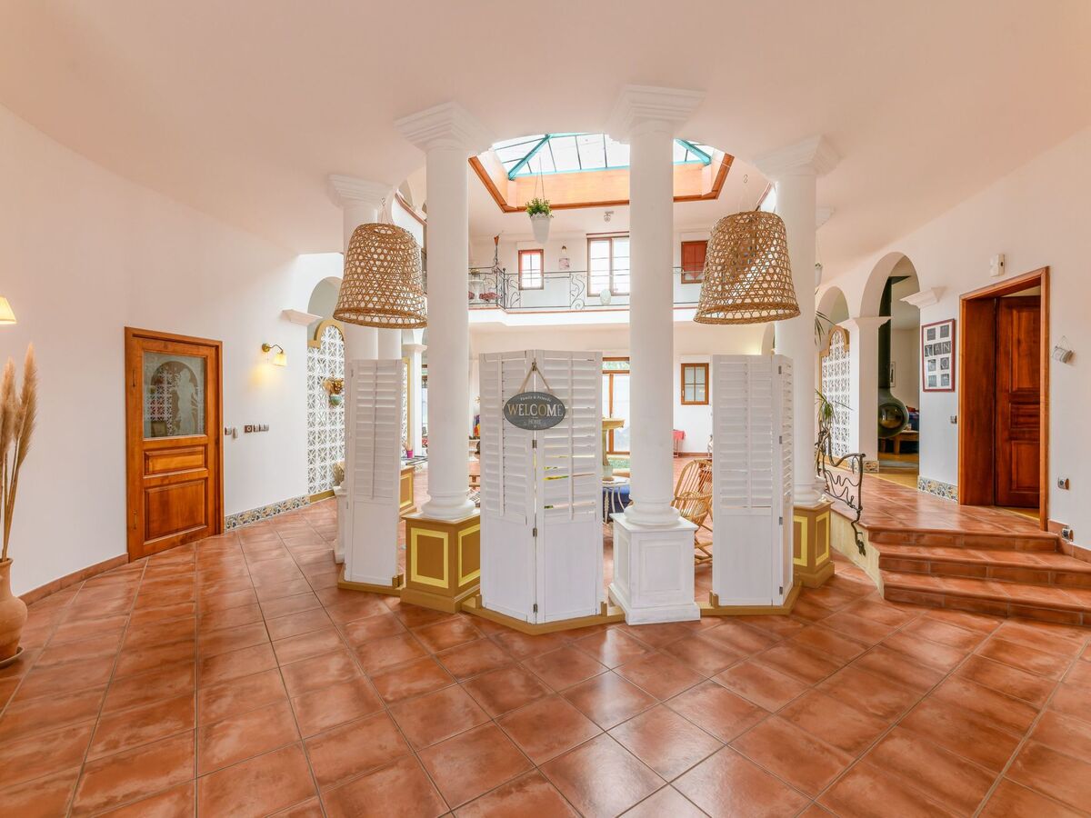 Villa Bolero – Maison à dôme et patio, piscine, St Cyr sur Loire - Photo 4