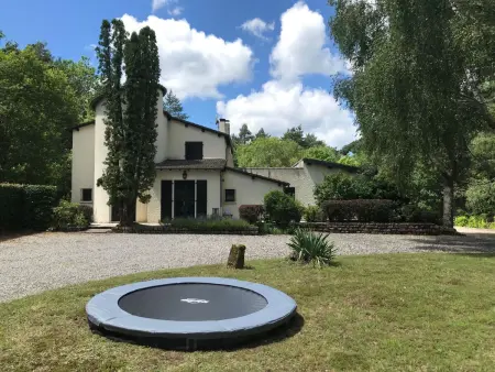 mit Garten, Grill und Terrasse, Maison 10 personnes à Marcillac la Croisille - Photo 3