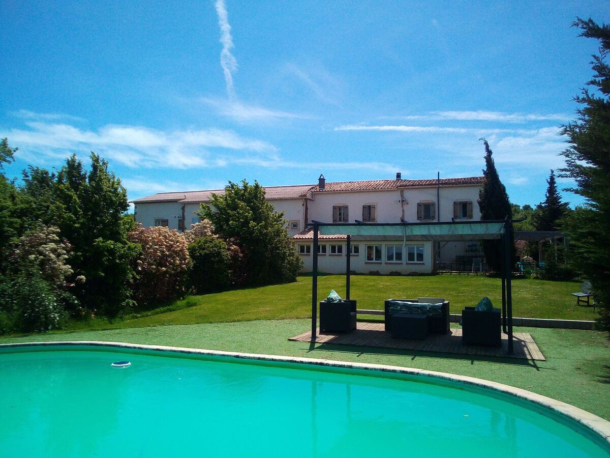 Domaine de Polfages : 3 gîtes, 14 personnes, piscine privée - Photo 2