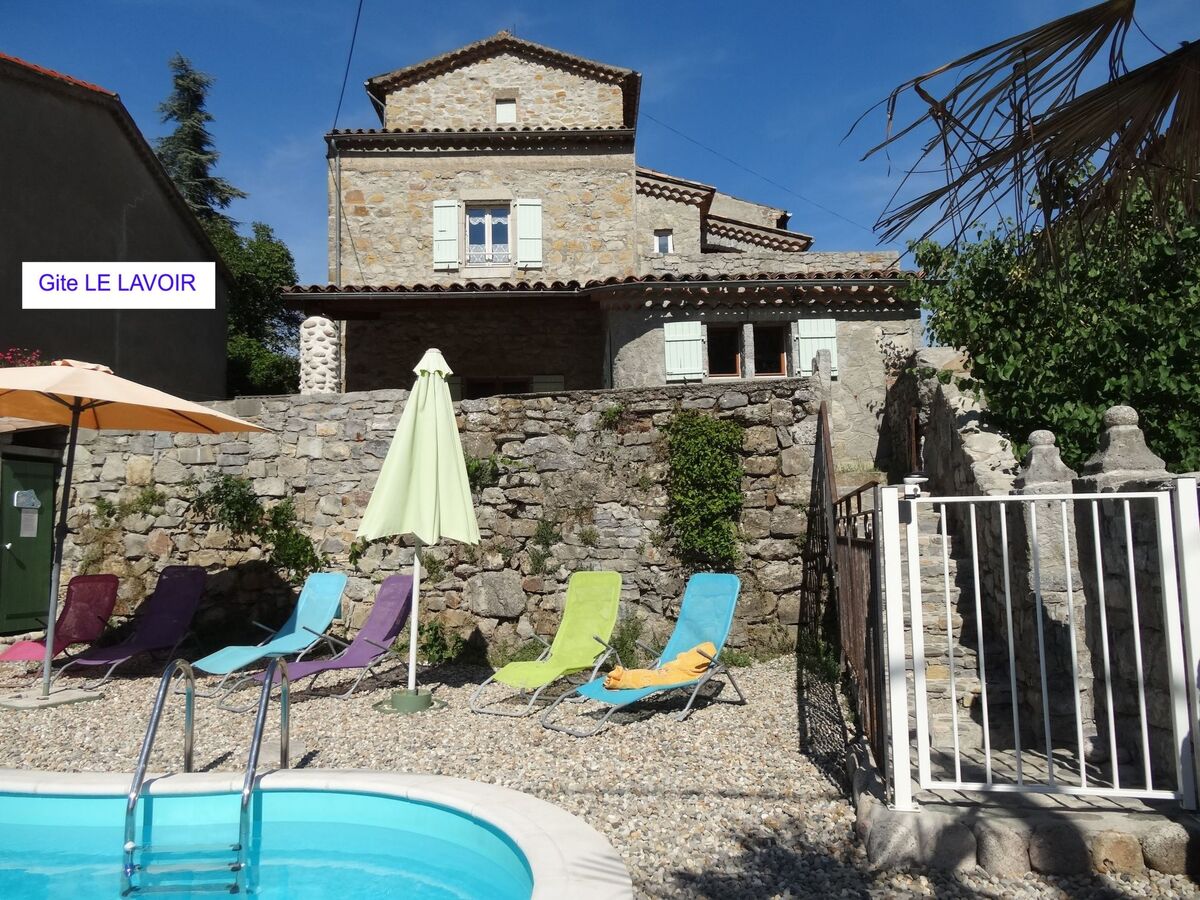 Maison 70m² avec piscine privée à Banne - Photo 1