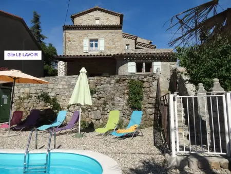 Location maison à Banne, Haus für 6 Personen mit eigener Terrasse